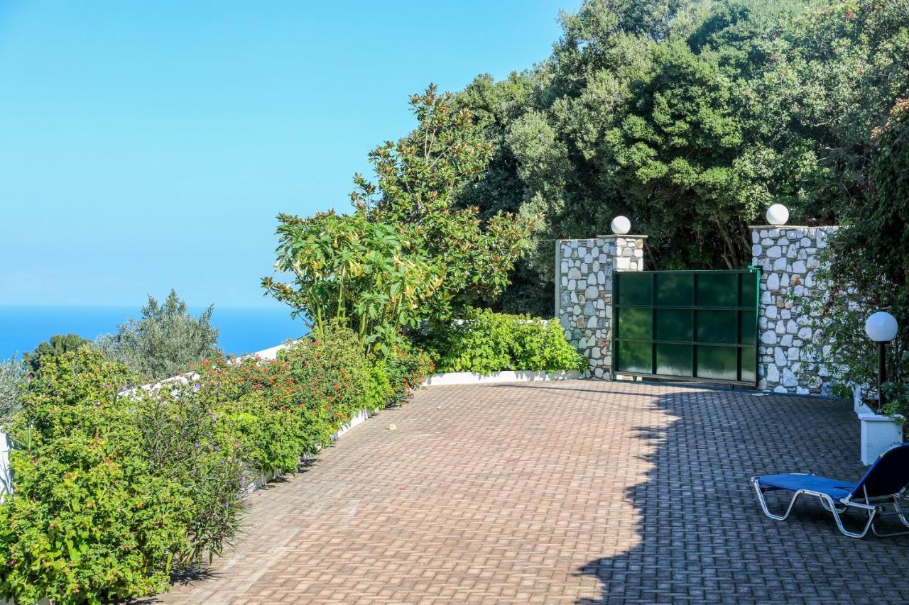 Villa Mitzelos Moni Evaggelistrias Exterior foto
